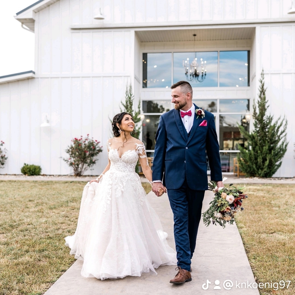 Wedding dress
